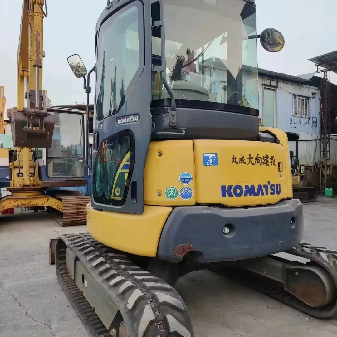 Экскаватор Komatsu PC40