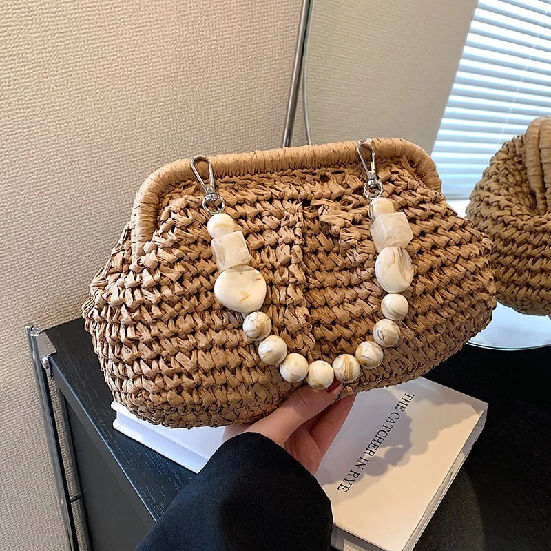 Wholesale 2024 New Woven Handmade Rattan Bags Fashion Beads Handle Beach Straw Bags Shell Handbags