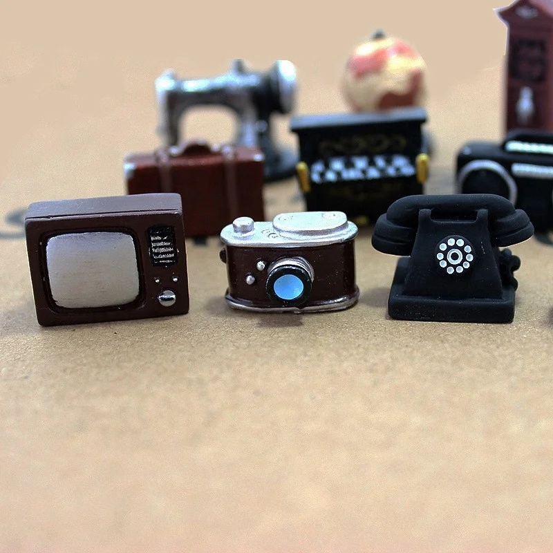 CHIHUA Wholesale100Pcs Mixed Resin handicrafts decoration DIY Craft Doll house accessories