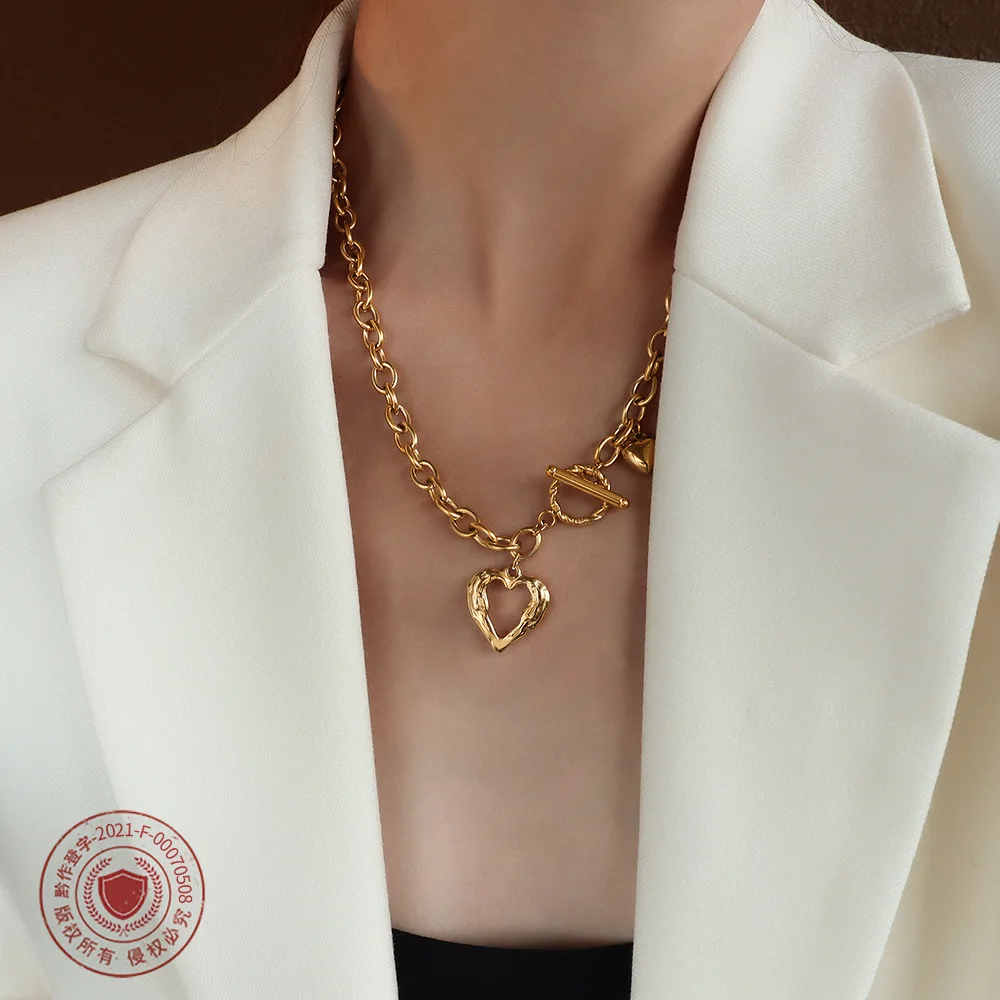 French Ins Style Peach Heart Ot Button Heart Necklace Women Collarbone Chain Jewelry Titanium Steel Necklaces CLASSIC Link Chain