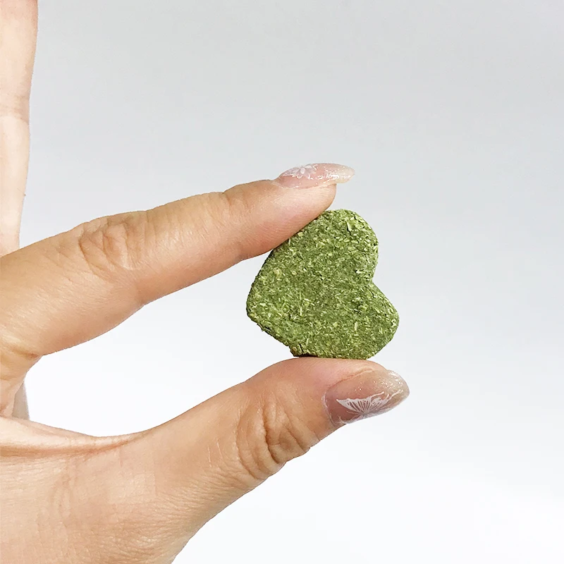 Natural Treats rabbit molar snacks grass cake Chew toy guinea pig Hamster treats TimothyHay Dandelion chicory mulberry leaf