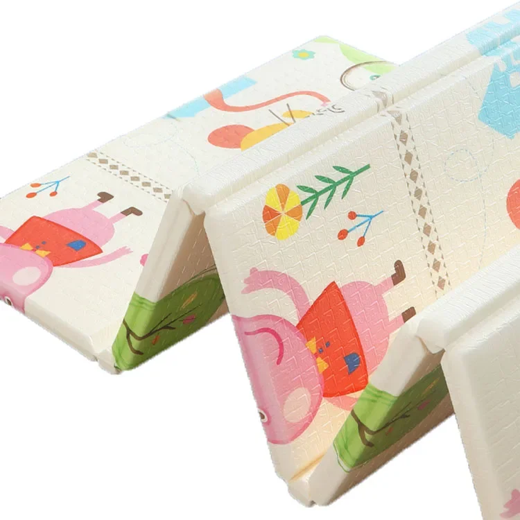 Customized  water resistant factory price foldable roll up floor baby xpe play mat