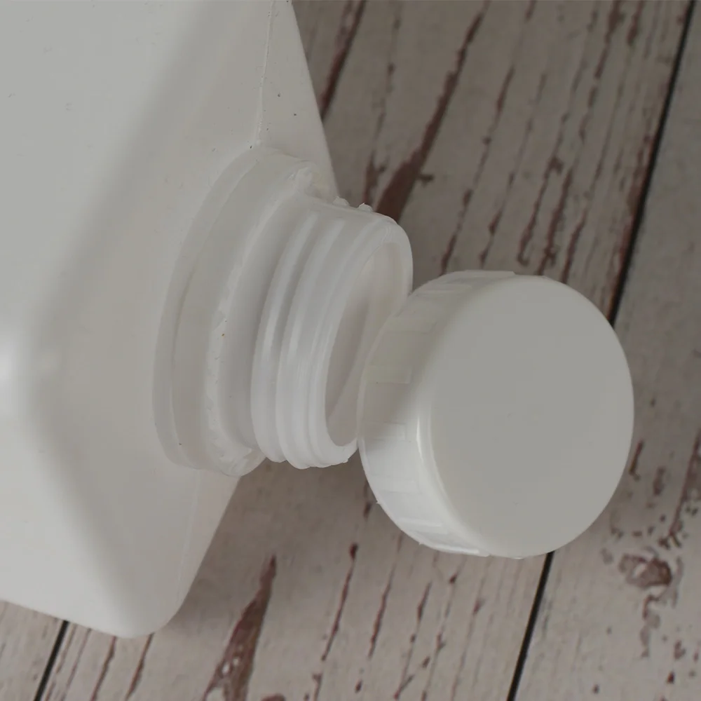 High quality wholesale square HDPE Yogurt milk plastic bottle 1L chemical bottle with handle