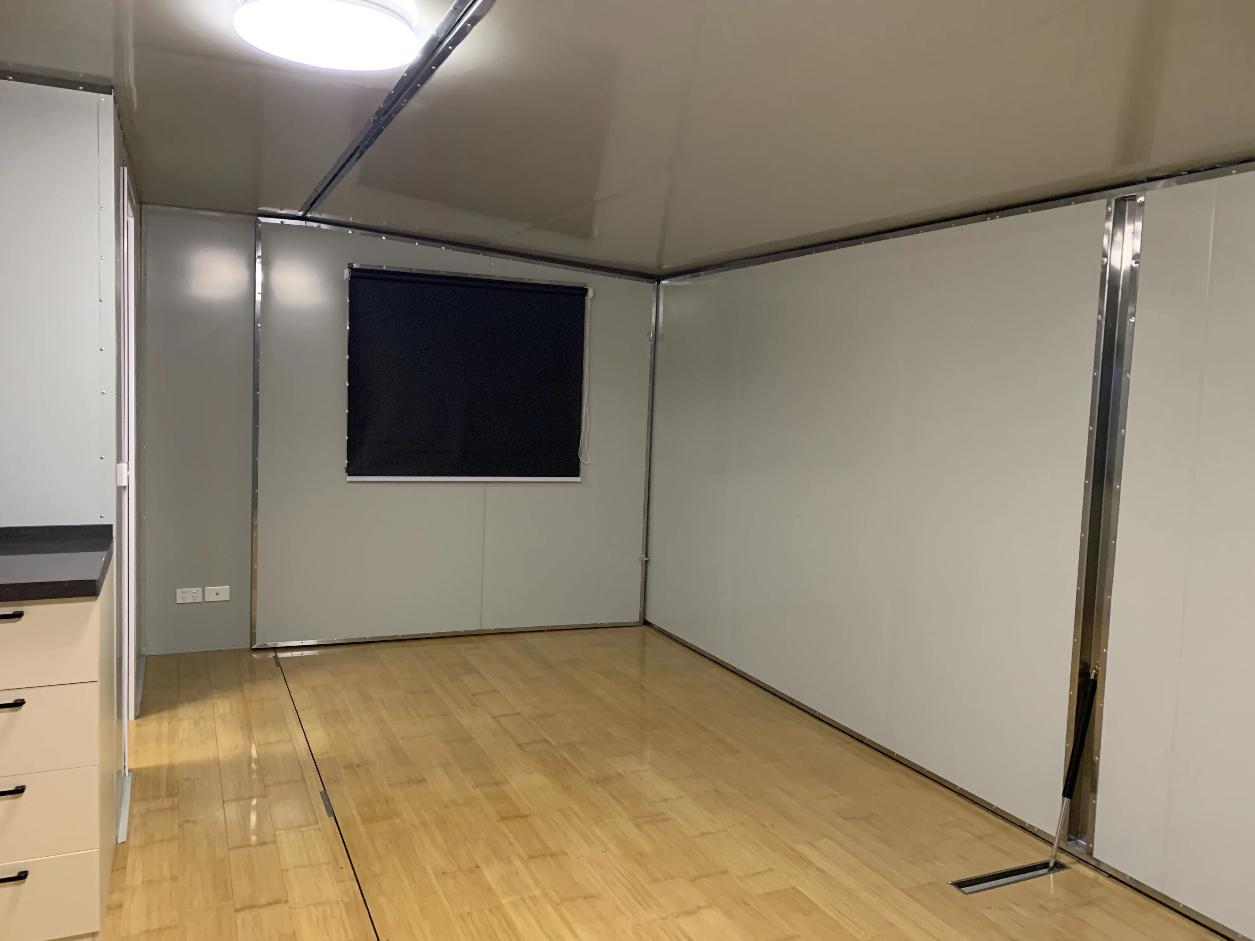 mobile Cabin for Resort Hotel Room, Affordable Small Cottages tiny house on wheels