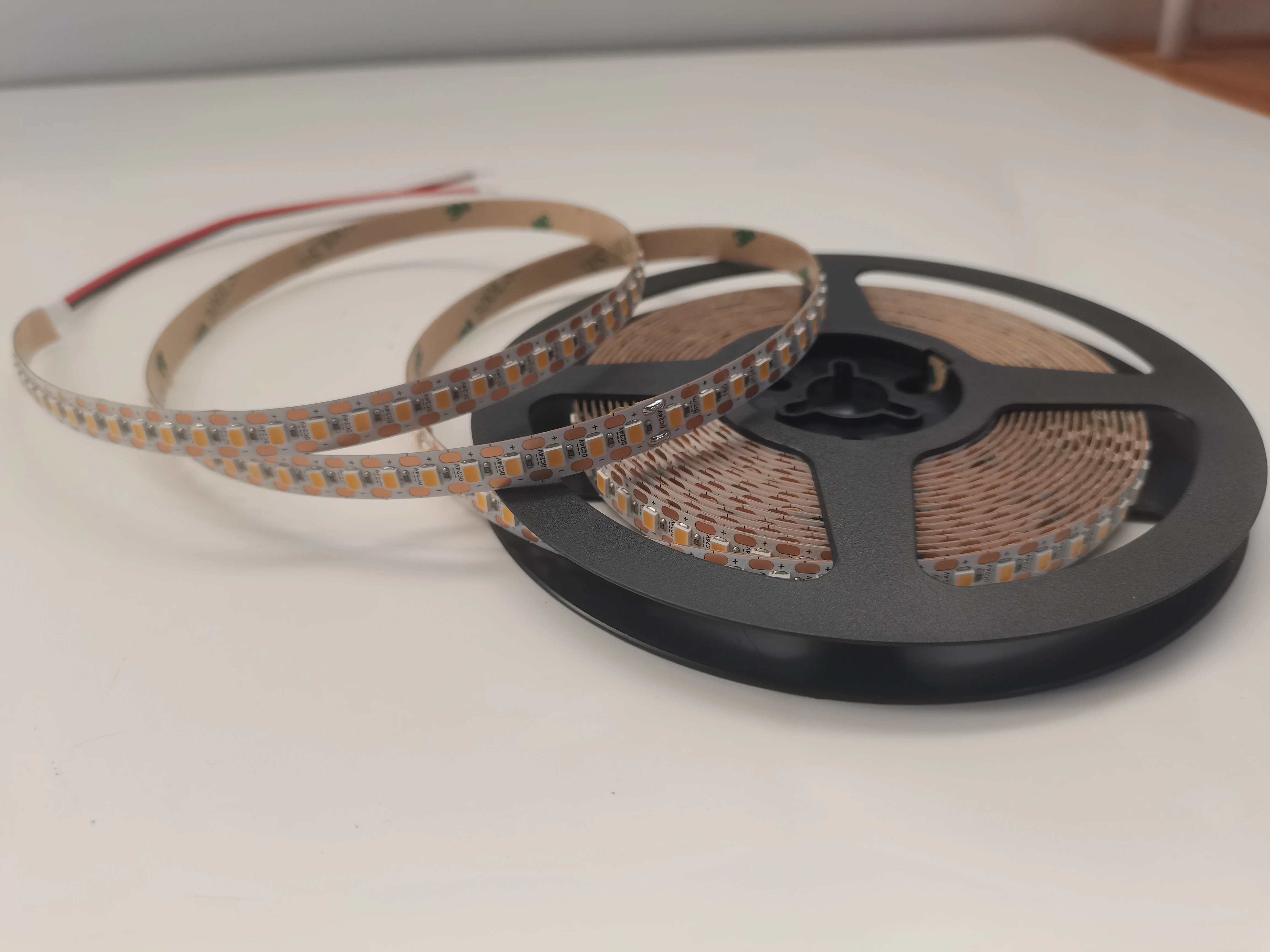 5M(16.4ft)  5mm & 6mm Indoor LED Strip Light 2835, 24V 5(w/ft) 1024-1126(Lm/ft) 60(LEDs/m) CCT(2.7K/3K/3.5K/4K/5K/6.5K )