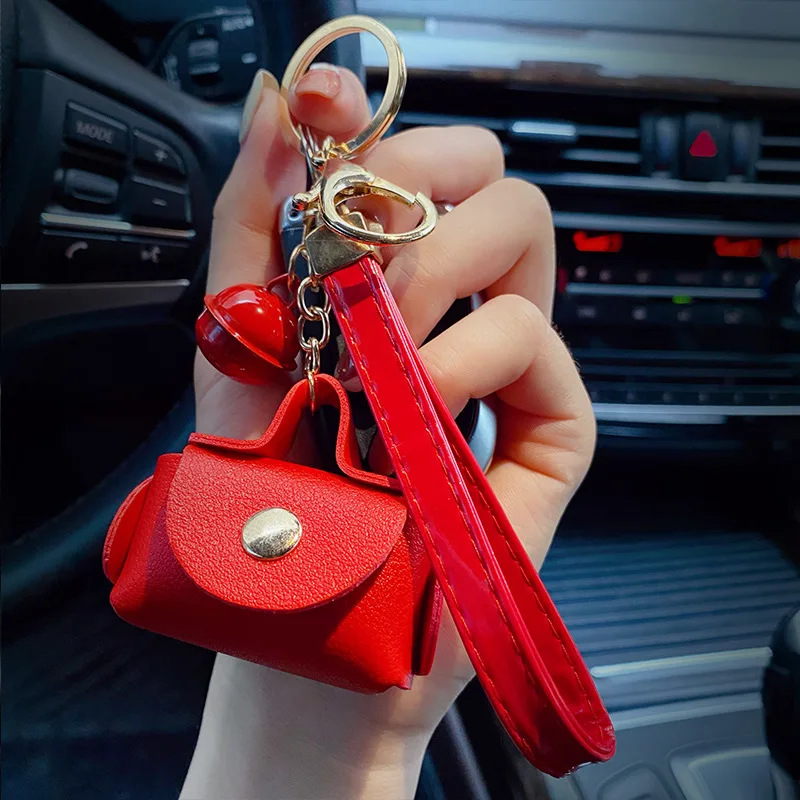 Luxury Leather Wallet Key Chain Cute Young Girl Mini Coin Purse Keychain Picture Leather Keyring Logo Alloy Customized Gift PVC