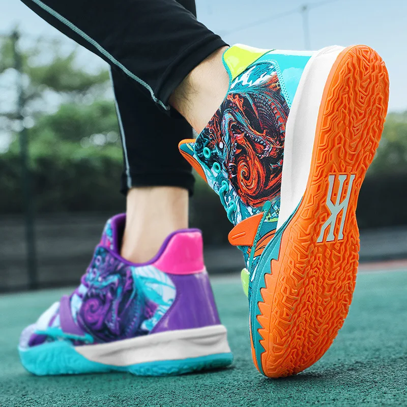 Wholesale hot selling high top outdoor cement boots running shoes basketball shoes soles