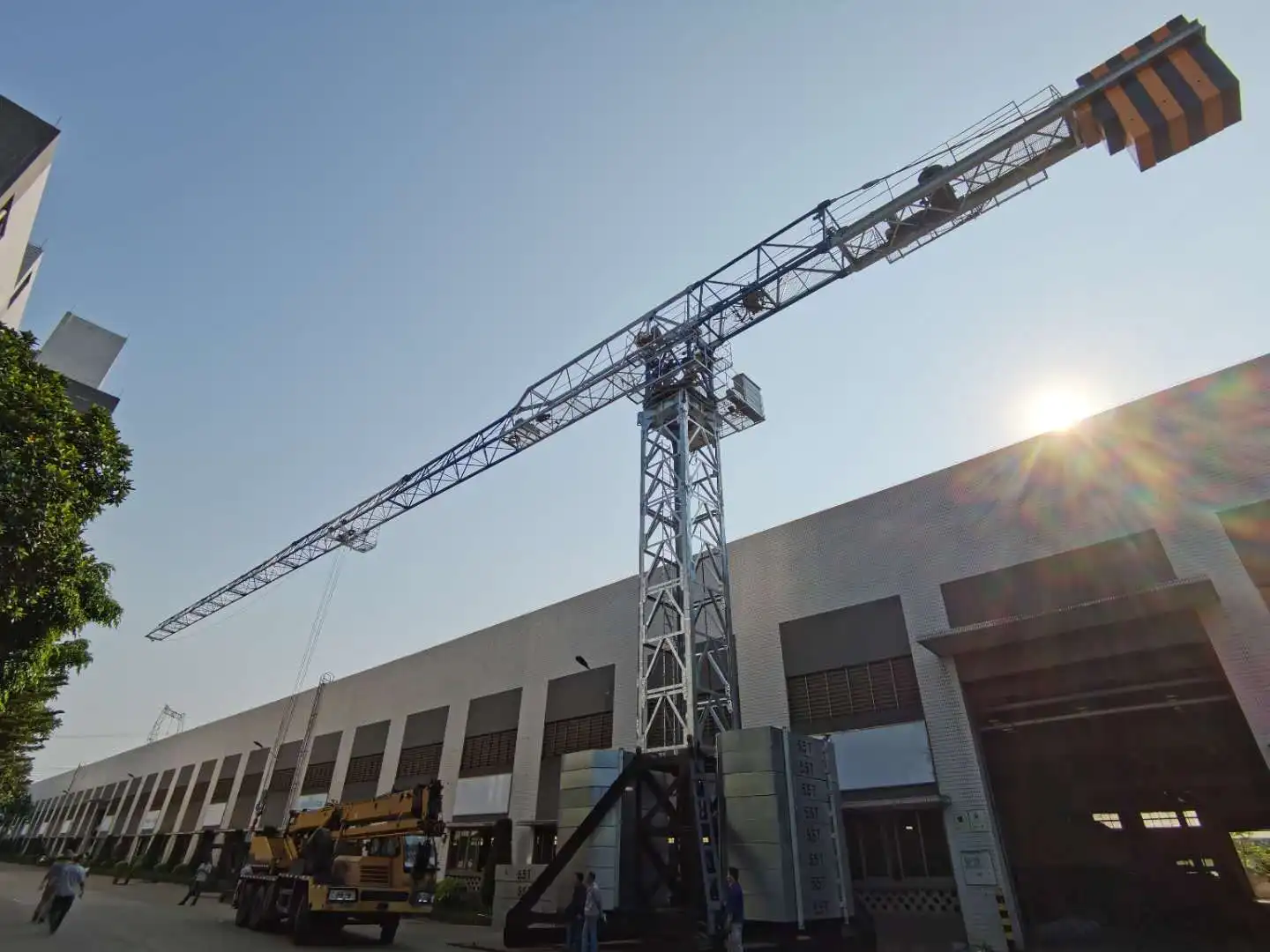 China Hunan HaobocTK32 self erecting tower crane