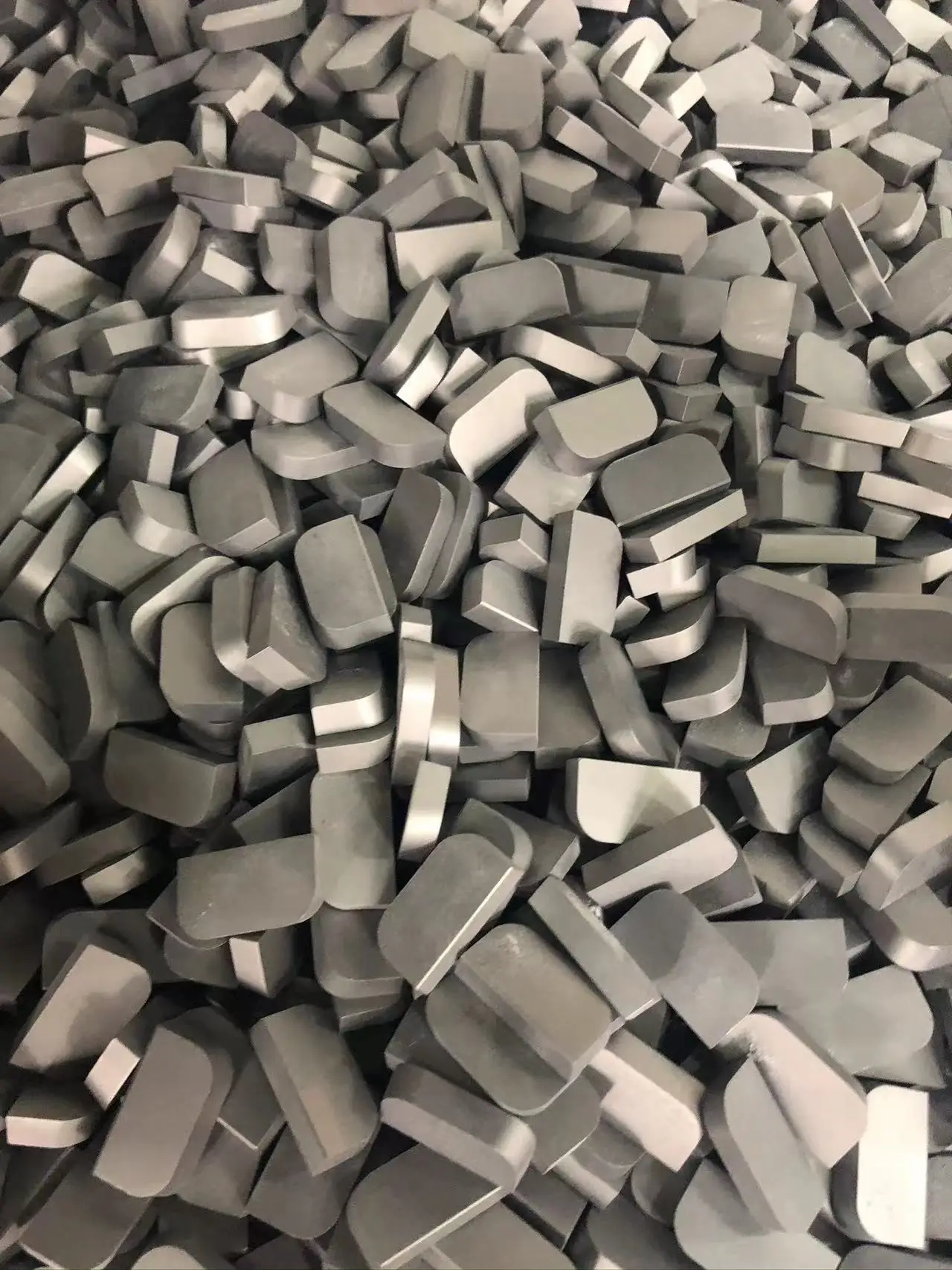 C125 C20 brazing tips tungsten carbide cutting tips carbide brazed insert cutter cemented carbide brazed tip
