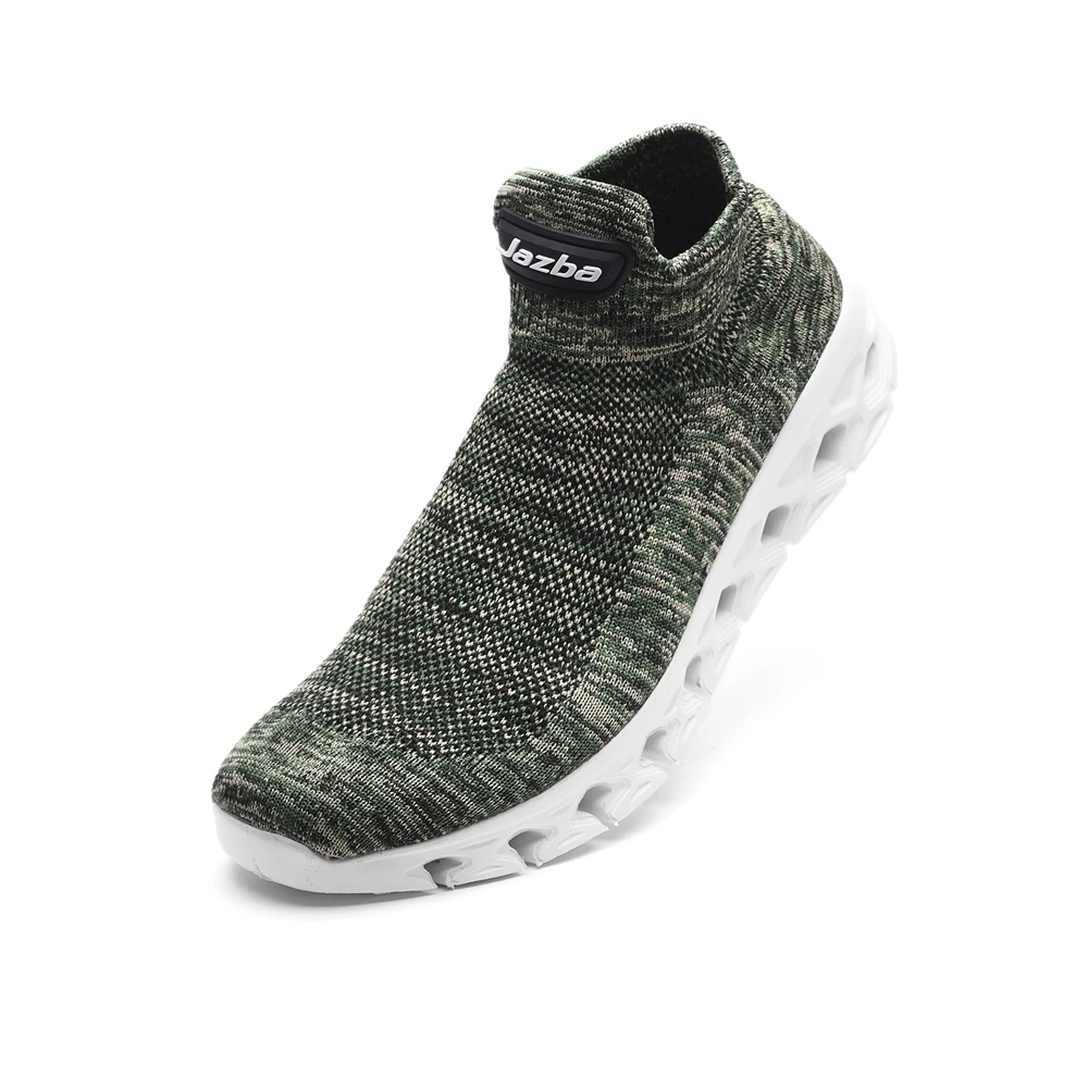 Hot Selling Black Fly Knit Comfortable Slip On Fashion Men Casual Shoes