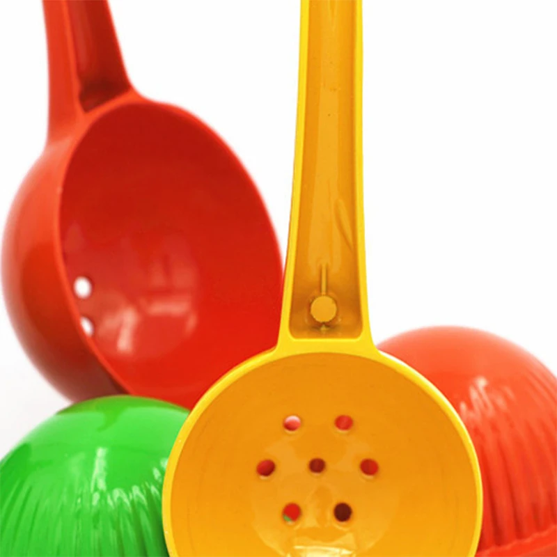 Small juicer squeezer colorful manual lemon Portable fruit Orange squeezer Mini kitchen squeezer kitchen gadgets products tools