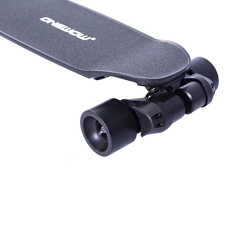 2022 the most popular portable large capacity electric skateboard short deck with 3000W belt drive