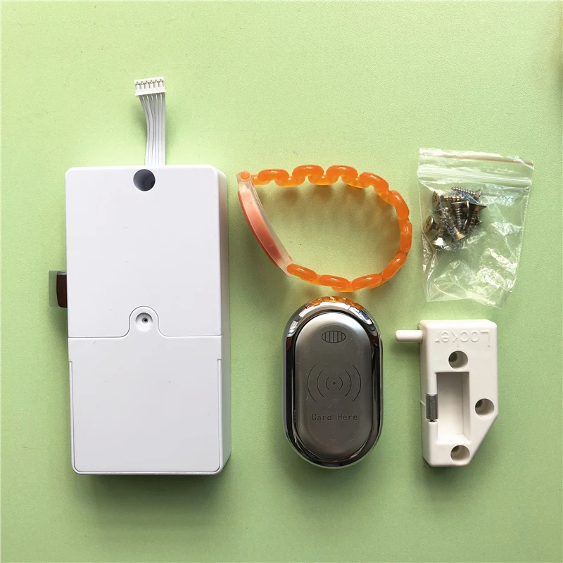 Электронный замок для шкафов с RFID-защитой 125