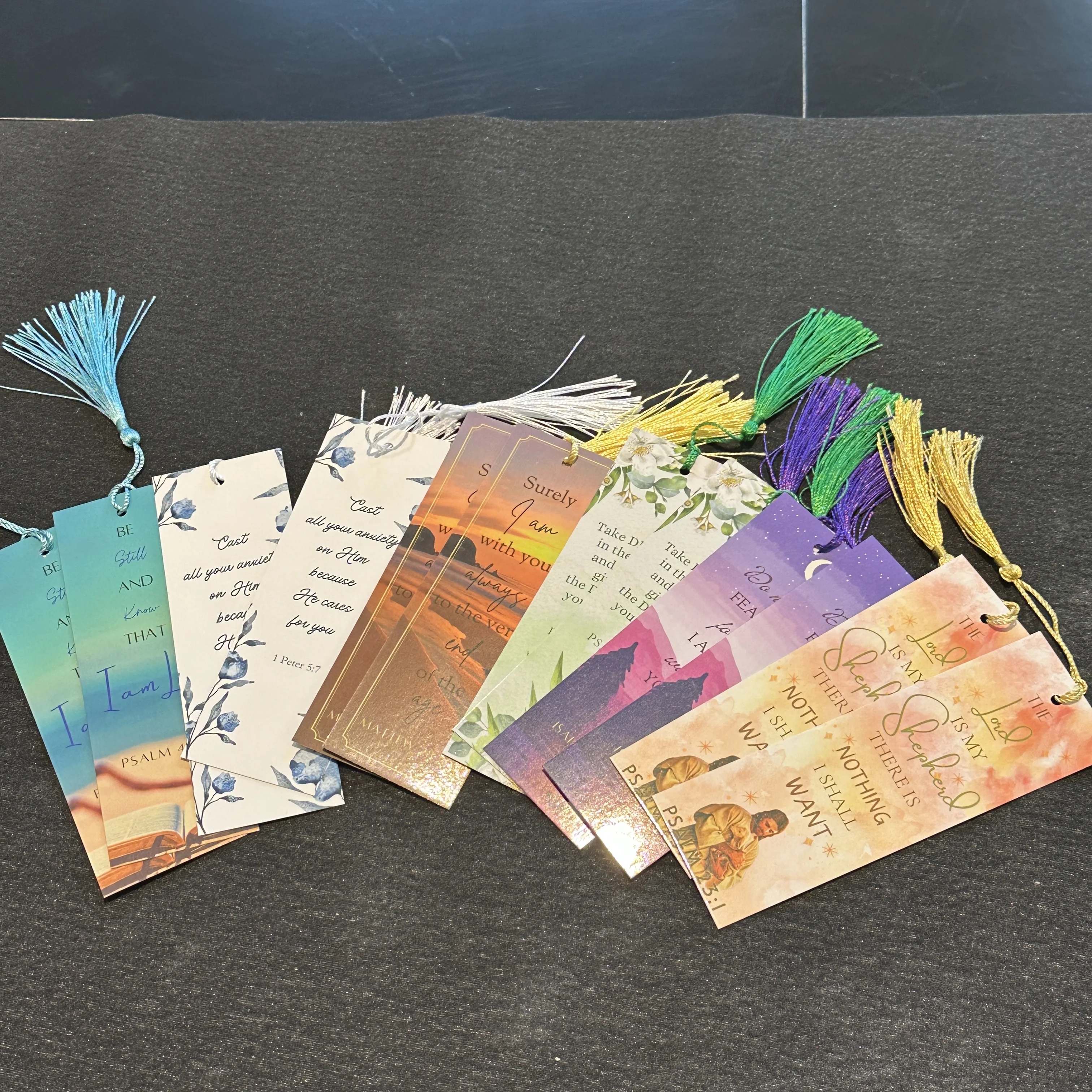 Оптовая продажа закладки на заказ пустые термопереводные бумажные объемные ручки с отверстием и красочными кисточками