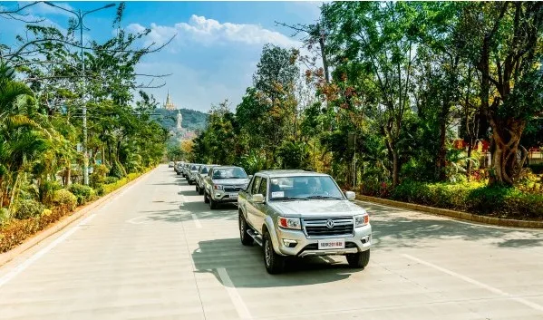  Новые богатые дизельные автомобильные пикапы Dongfeng с 4x4 пикапом/автомобильным пикапом на
