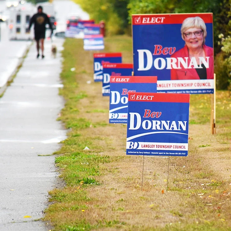 Wholesale custom plastic sign board corrugated yard lawn advertising signs with stake