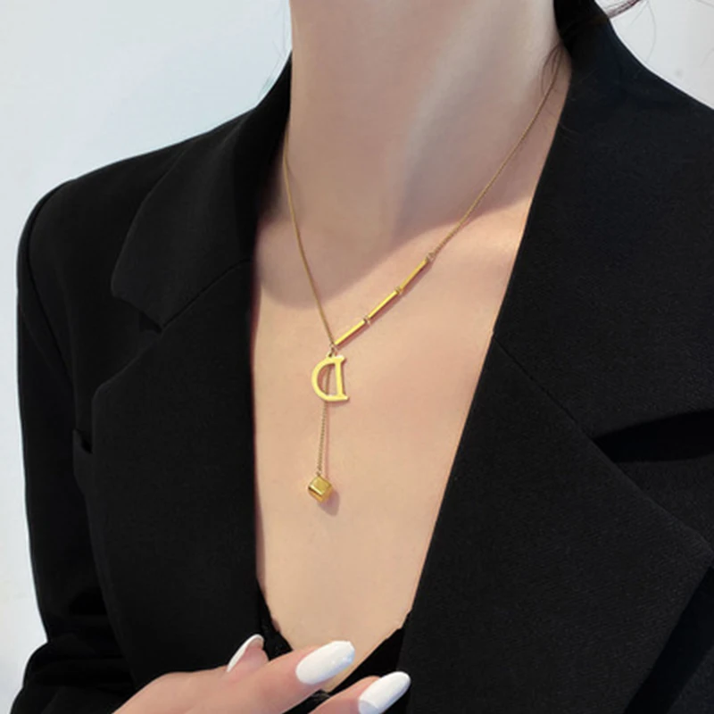 Titanium steel necklace jewelry female new design online celebrity simple letter D pendant sweater chain women luxury necklaces