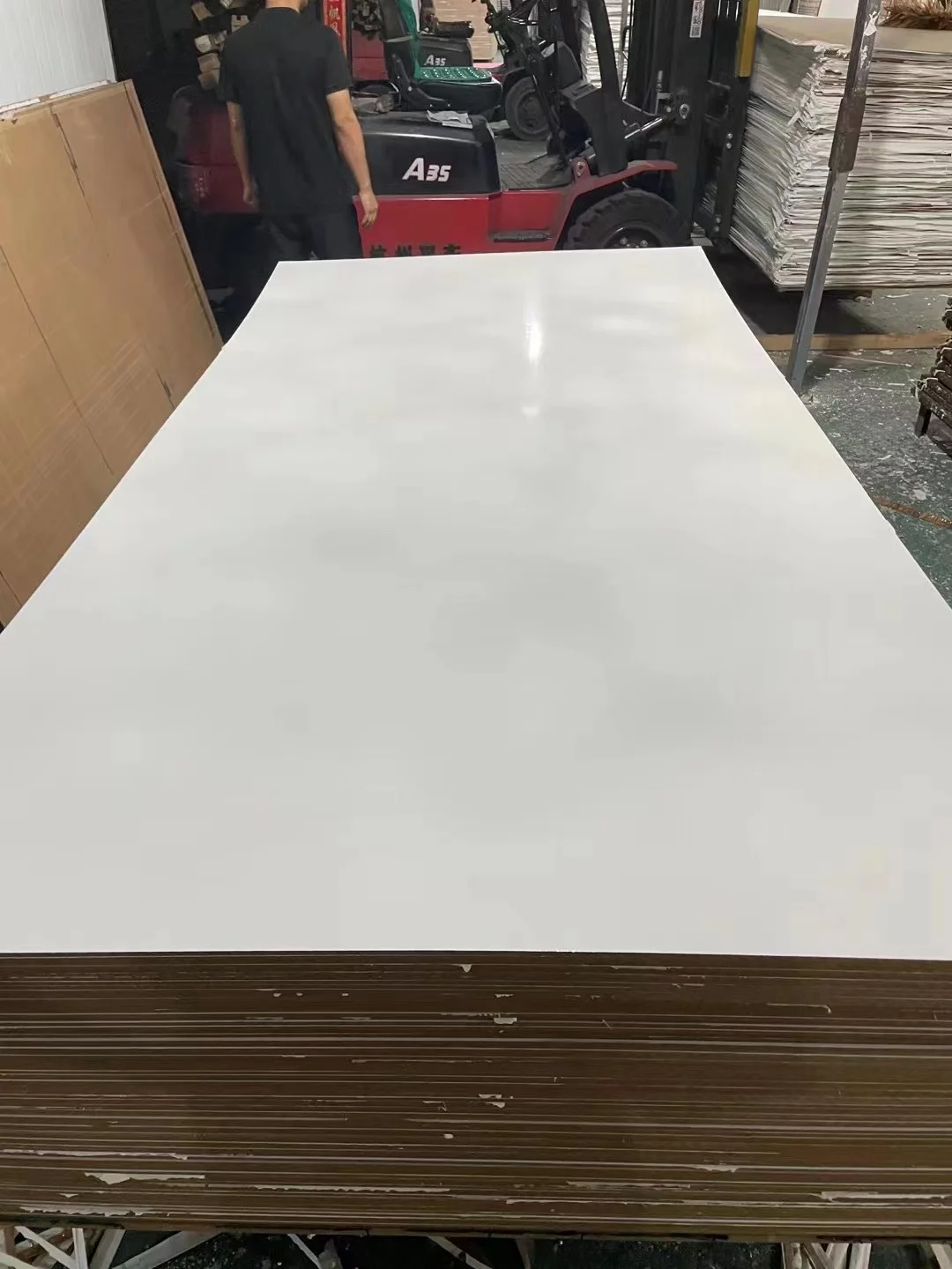 High quality Shangdong factory sanded raw mdf/plain mdf hdf /melamine board