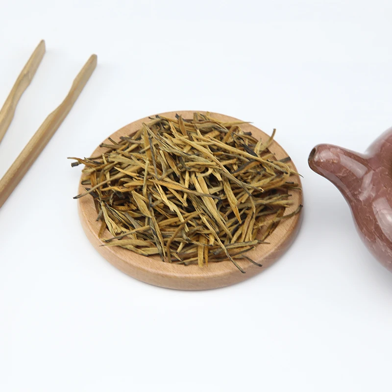 Большой лист золотая игла Юньнань дянь Hong черный чай (1600380089554)