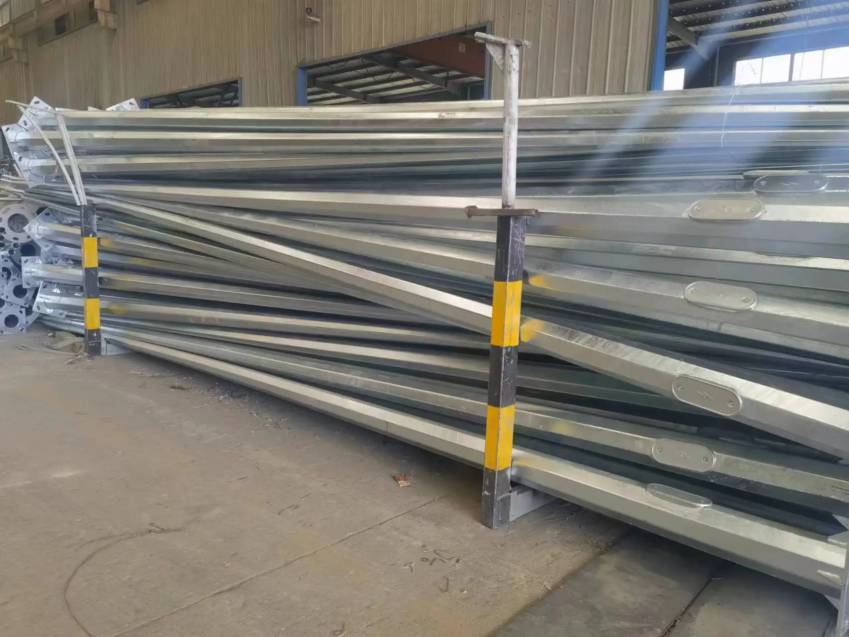 Single double arm 15ft 20ft 25ft 30ft 4m 5m 6m 7m 8m 9m 10m 11m 12m galvanized steel  street lighting pole garden light pole