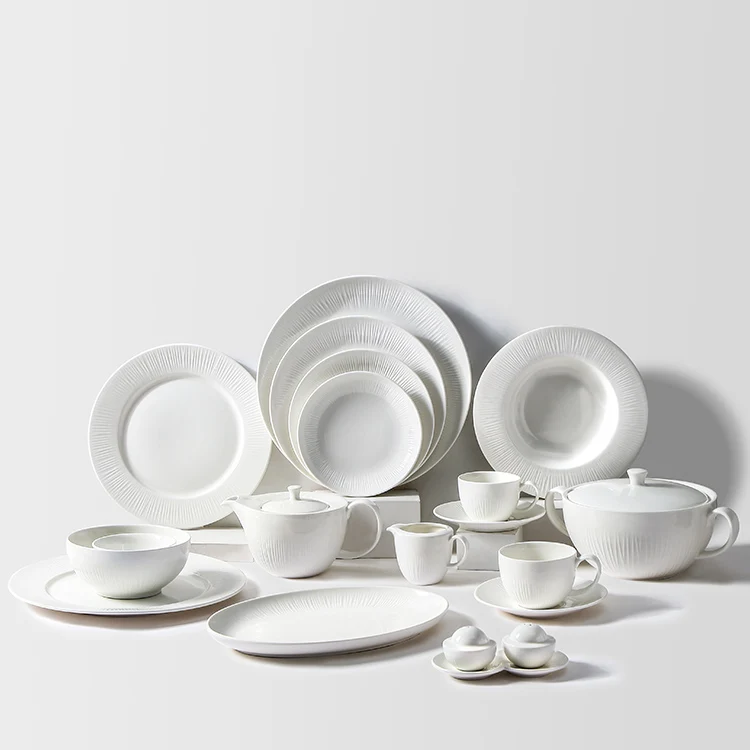 Free Sample Modern Fine Porcelain Ceramic Party Dinnerware Set New Products Restaurant Supply Elegance Dinner Plate