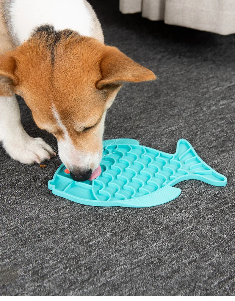 Dog Slow Feeder Bowl Licking Mat Silicone Dog Lick Pad for Bathing Grooming