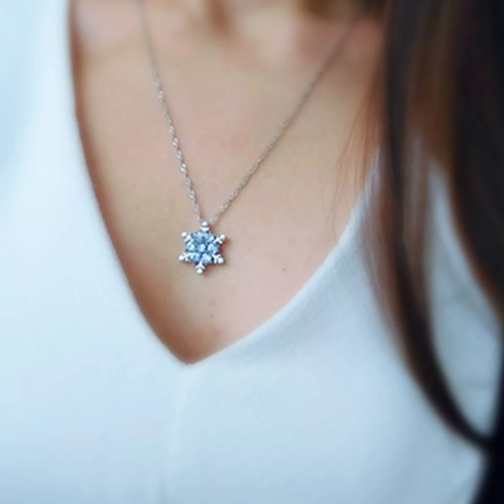 Women CZ Rhinestone Snowflake Pendant Necklace 18 inches Chain Hanging full Zircon Crystal Pendant Choker jewelry