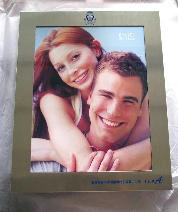 2023 Hot New Gifts Wholesale Picture Frames Metal For Wall Decor