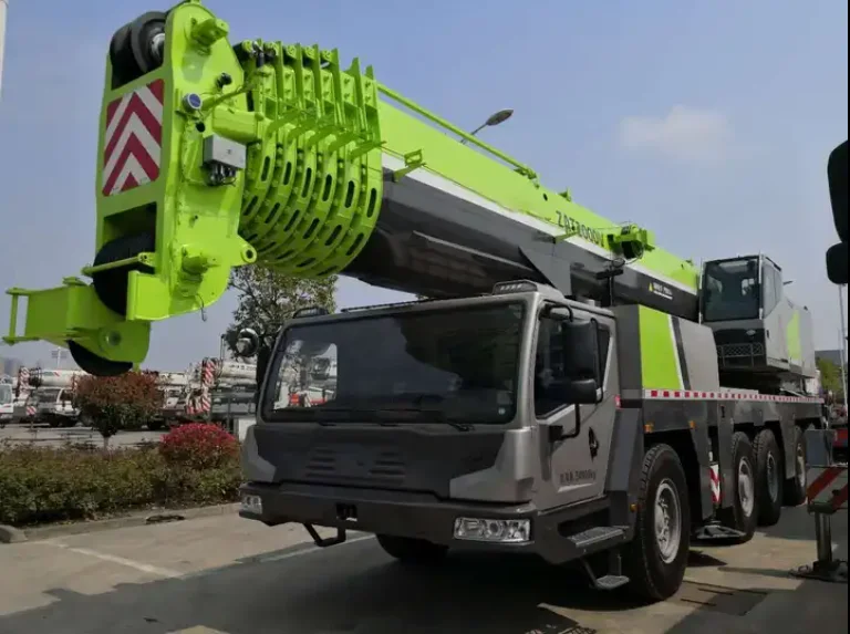 China Mobile Crane 110 Ton Truck Crane Hydra Crane Price Zoomlion ZTC1100V low cost and quality