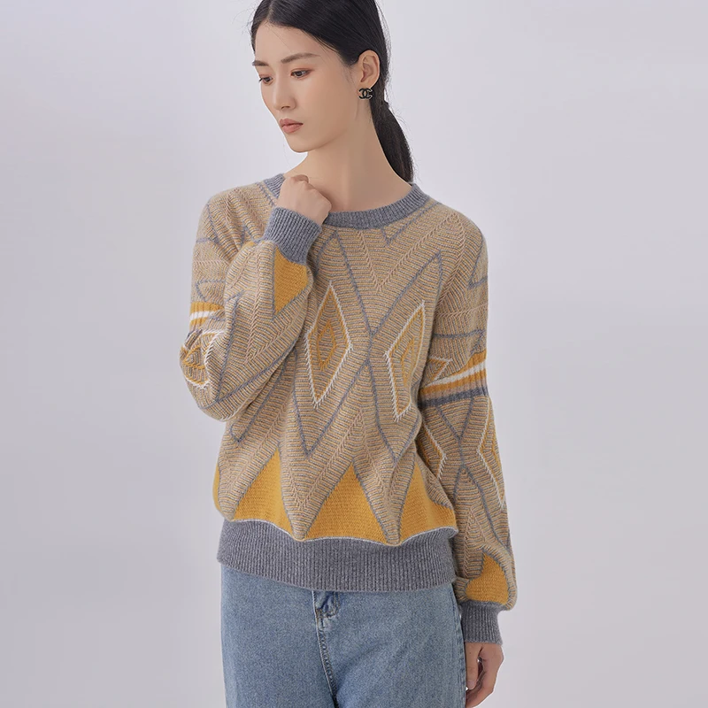 Autumn and winter new cashmere sweater women round neck jacquard striped sweater loose pullover sweater bottoming shirt