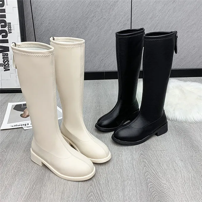 Hot selling classic long boots white black woman flat heel boots