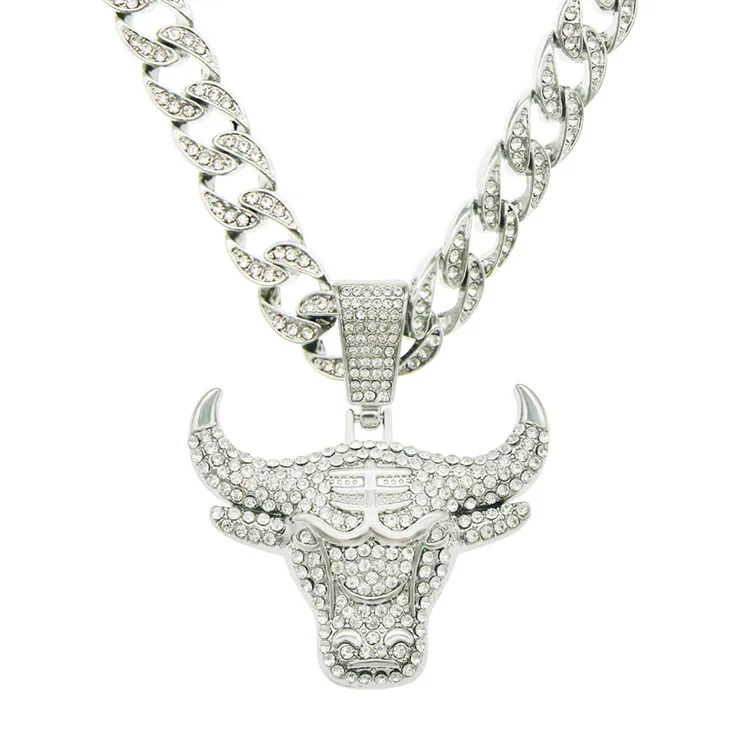 Iced Out Bling Chain Fashion 18K Gold Plating Alloy Charm Cattle Bull Head Hip Hop Pendant Necklace