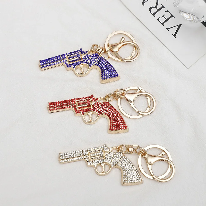 Металлические аксессуары мультфильм милый поцелуй губы кристалл горный хрусталь автомобиль брелок для женщин