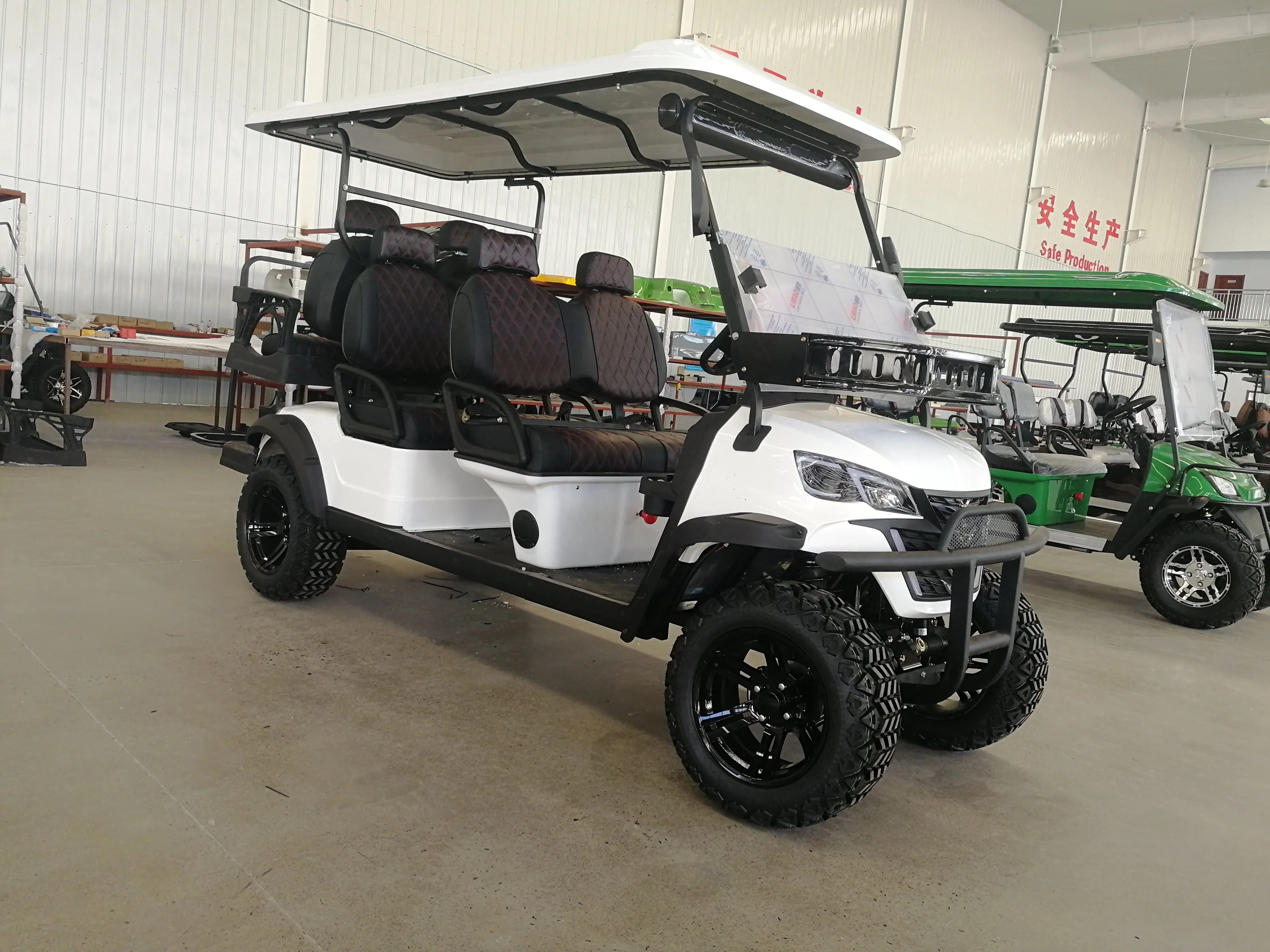 china Hunting  Golf Cart 4+2 Seater  Street legal Utility Patrol Buggy  Electric Golf Cart club car   lithium Custom logo