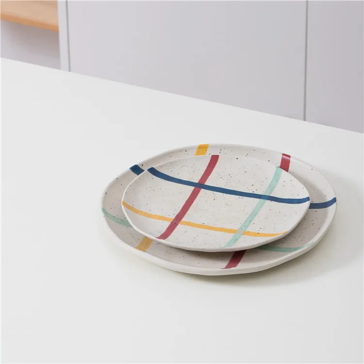 new design handmade color line european style pasta steak foor serving dinnerware round shallow ceramic dinner plates