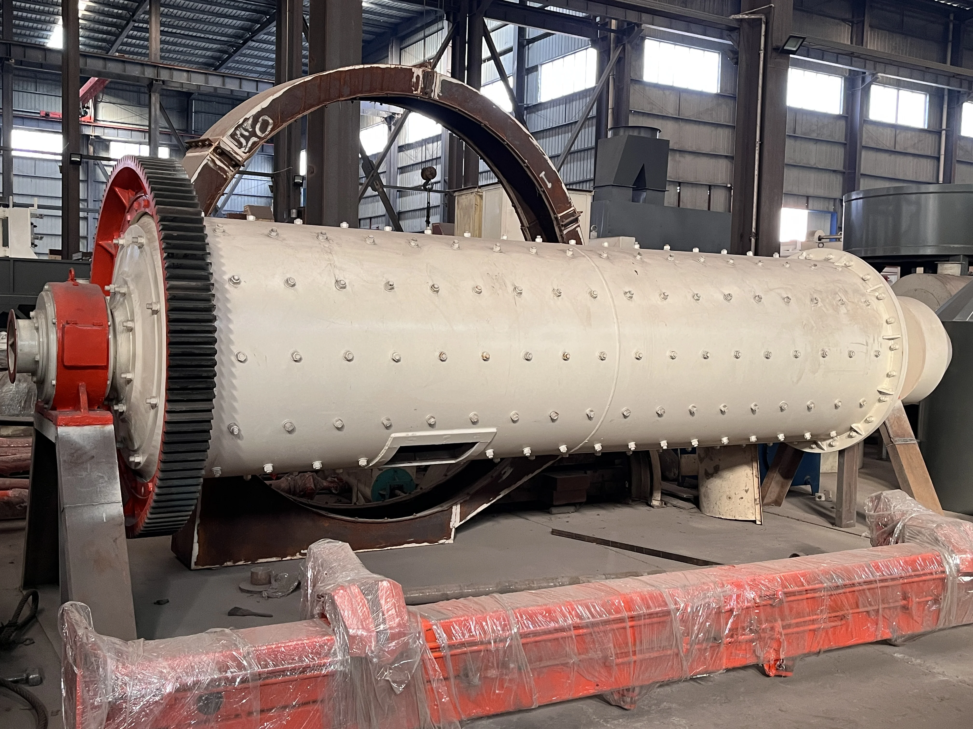 Best Quality Dry Gold Ore Stone Grinding Ball Mill Machine 900x3000 & 1500x3000 Models for Stone Powder Grinding in Sudan