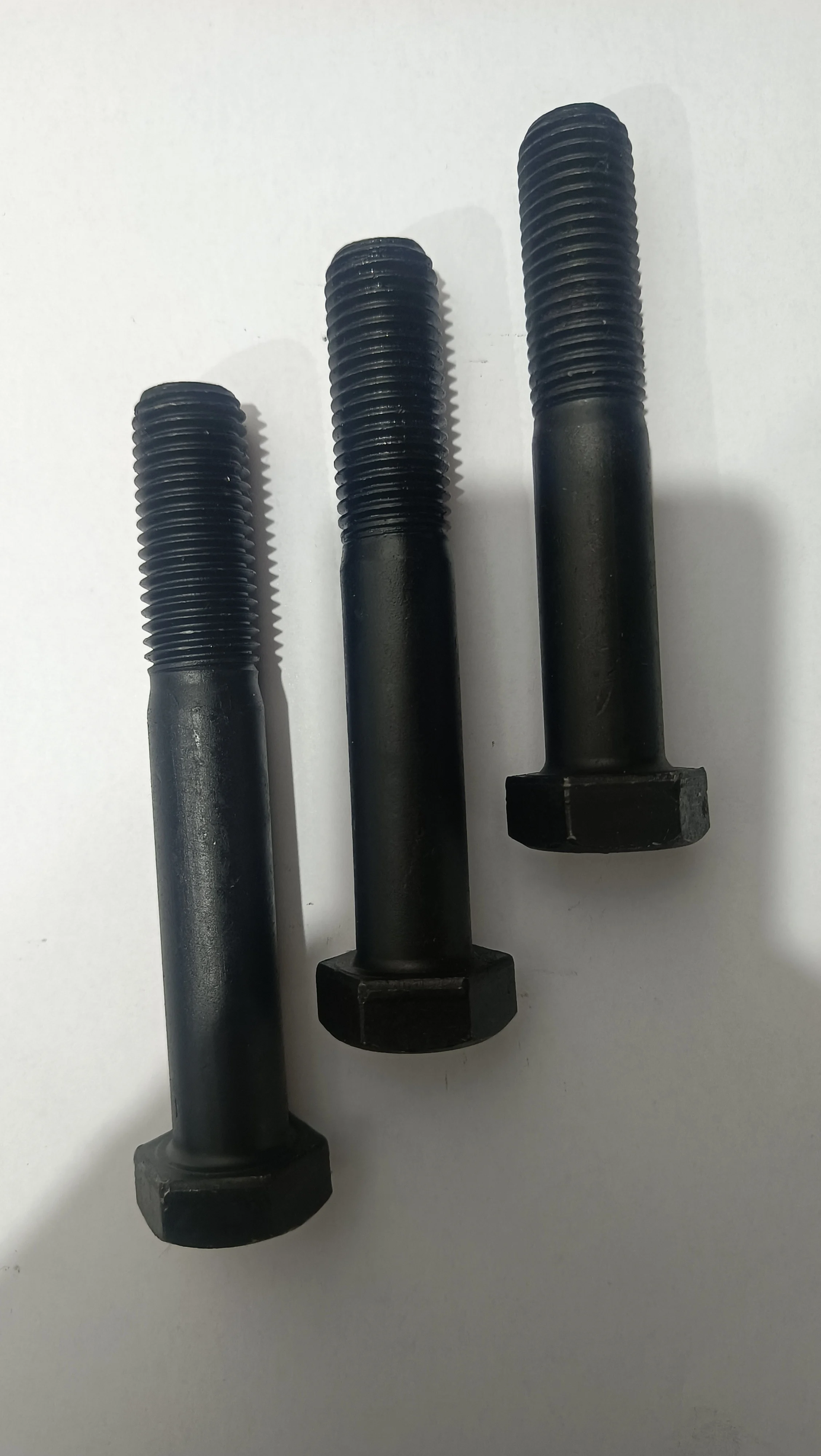 High tensile hexagonal M20 bolt 8.8 grade bolt for sale