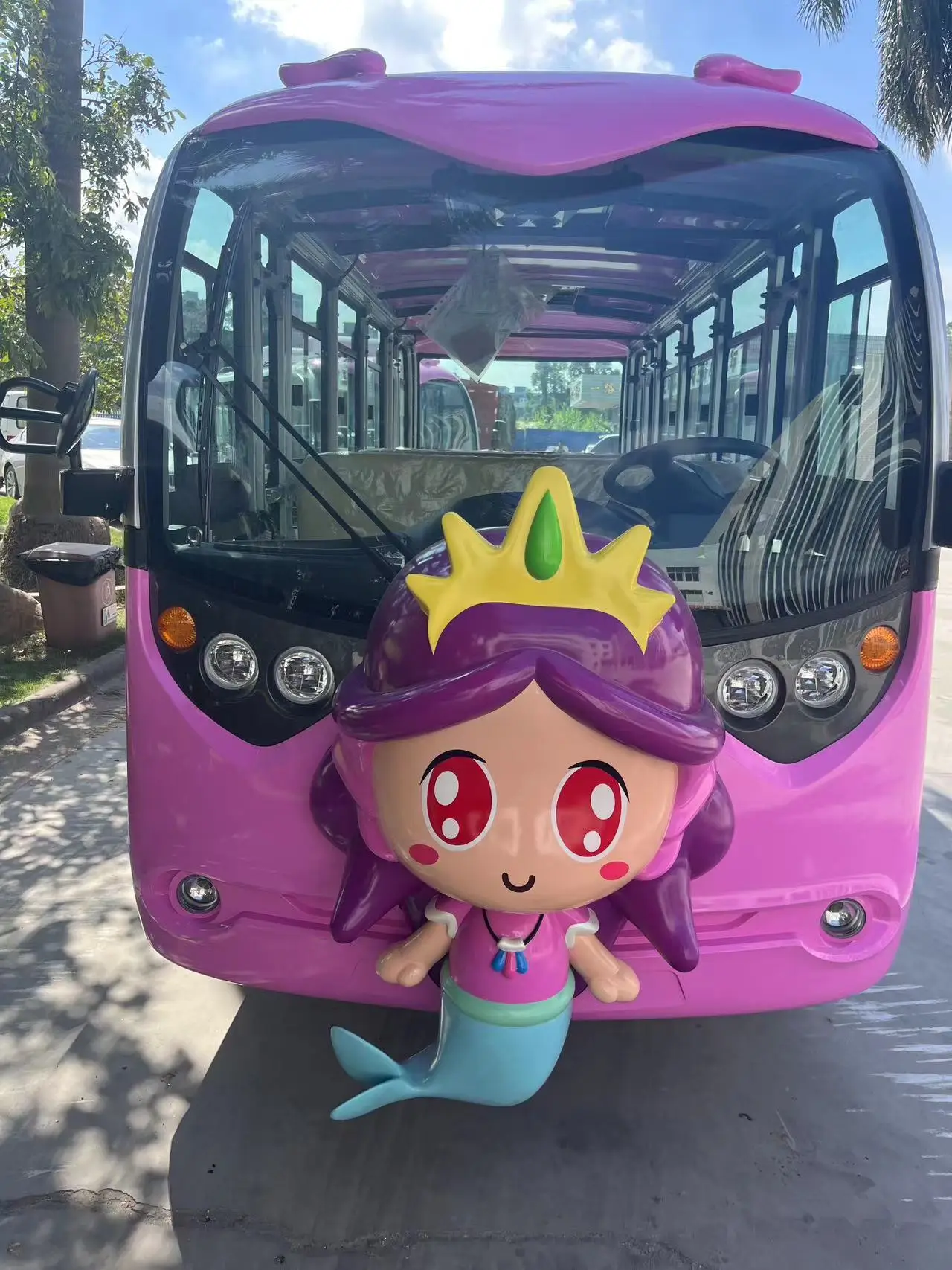 green energy bus electric sightseeing car for parks or hotels profit style nice looking