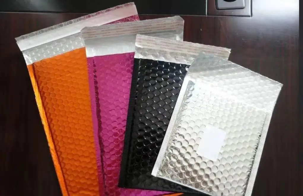 Supper High speed air bubble express envelope bag kraft paper bubble envelope making machine