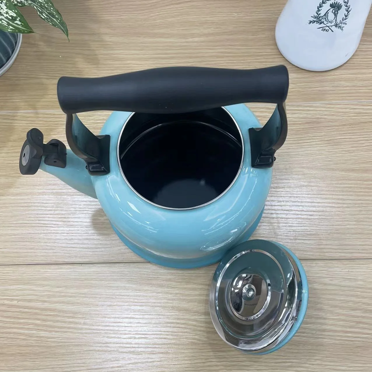 Новое поступление эмалированный чайник со свистком из нержавеющей стали