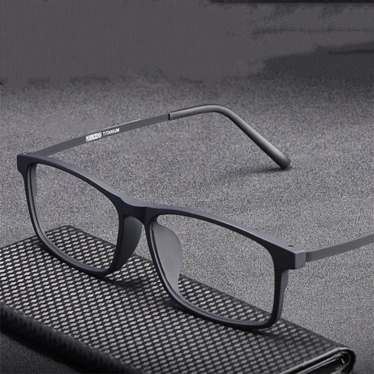 2024 Pure Titanium glasses frame custom logo Ultra-Light Comfortable Eyeglasses Myopia Reading Optical Prescription eyewear