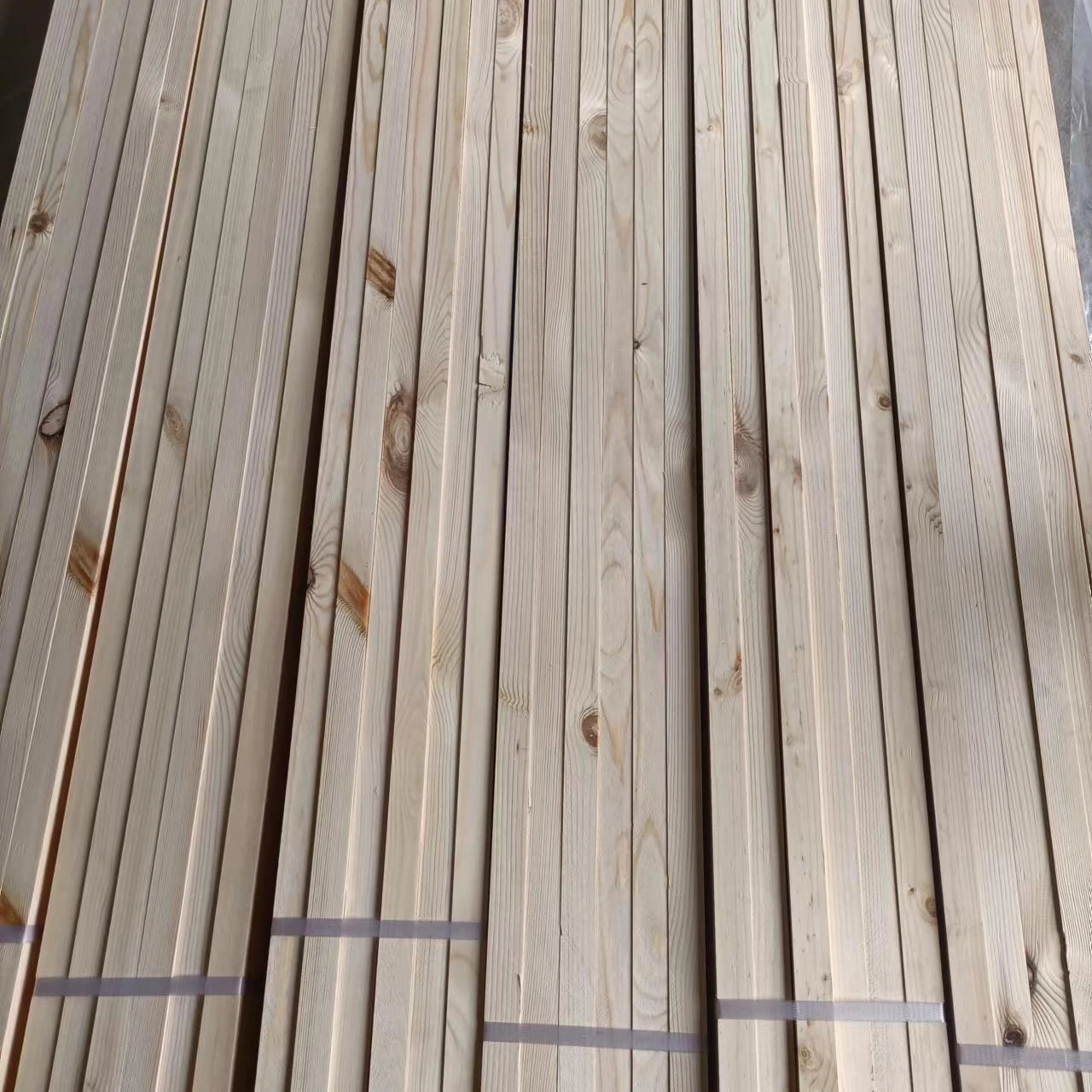 Pine Wood Building Keel Solid Pine Wood Board Building Wood Factory Selling Price
