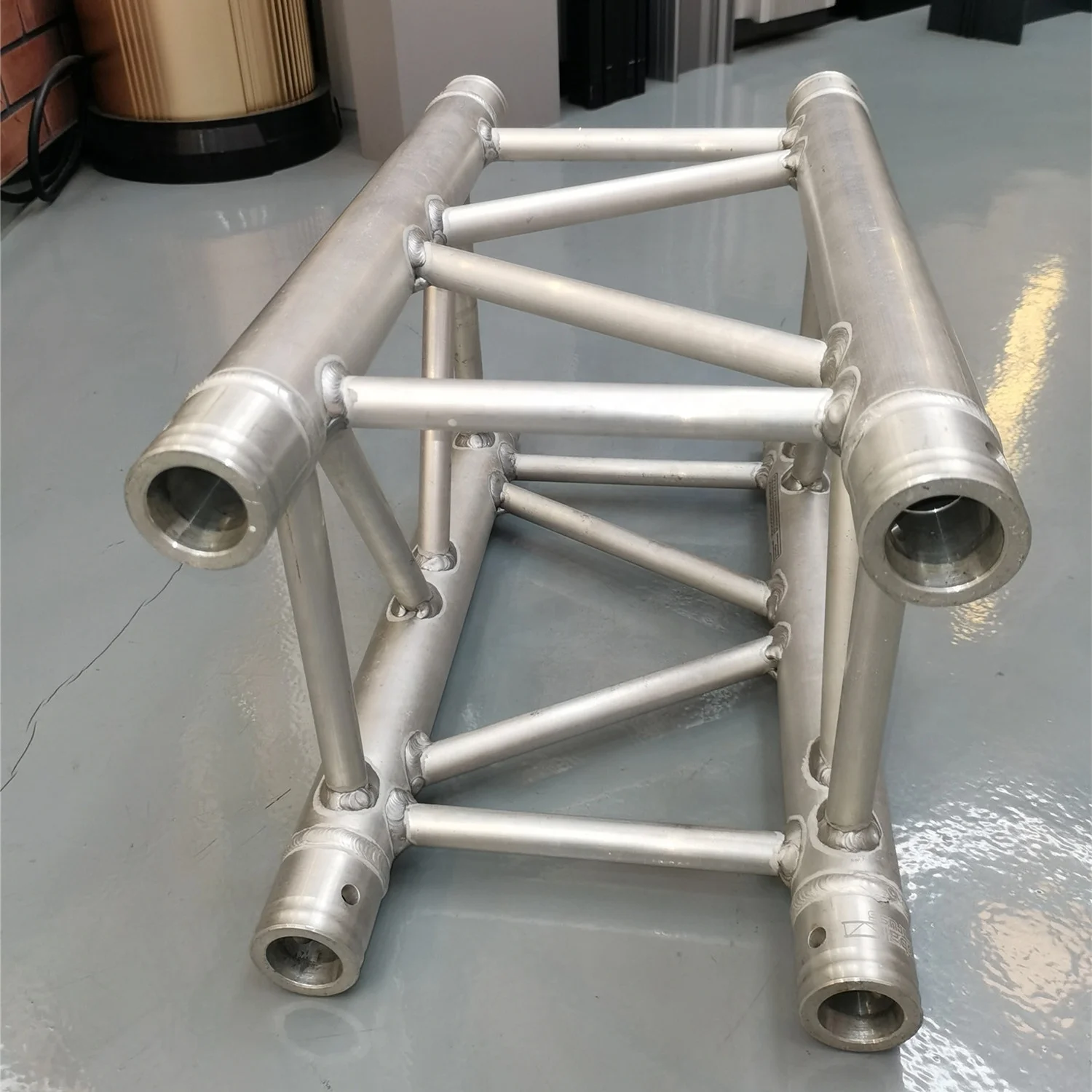 scaffolding aluminum pipes aluminum extrusion profiles factory