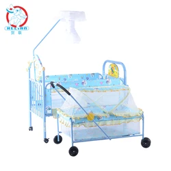 BLM Multifunctional newborn cradle bed board can lift travel baby mobile cot with wheels