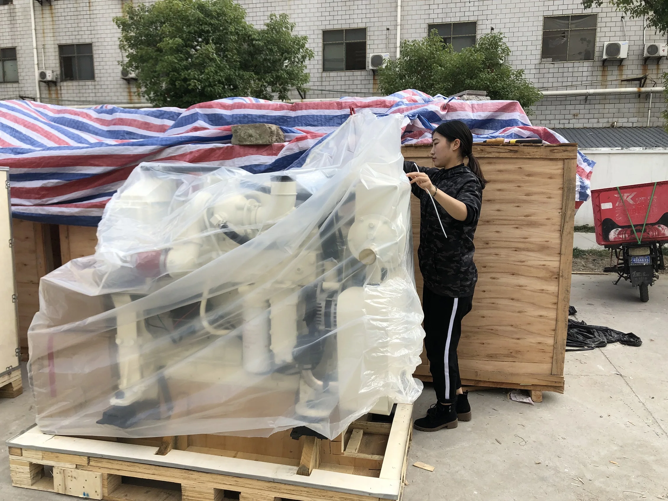  Оригинальный 8.9L 6LT дизельный двигатель Common Rail в 6LTA8.9 для строительных машин