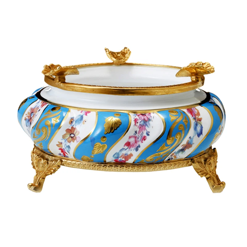 Royal Noble Home Decor Garniture French Sevres Centerpiece Gilt Brass Ornate Handpainted Blue and White Porcelain Cigar Ashtray