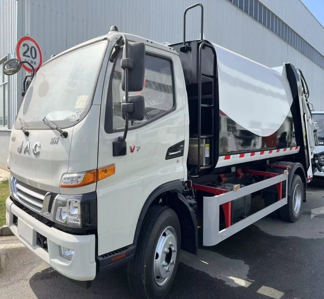 China JAC 8-ton compressed garbage truck Load urban garbage. Sanitation truck Chassis brands include Isuzu FAW