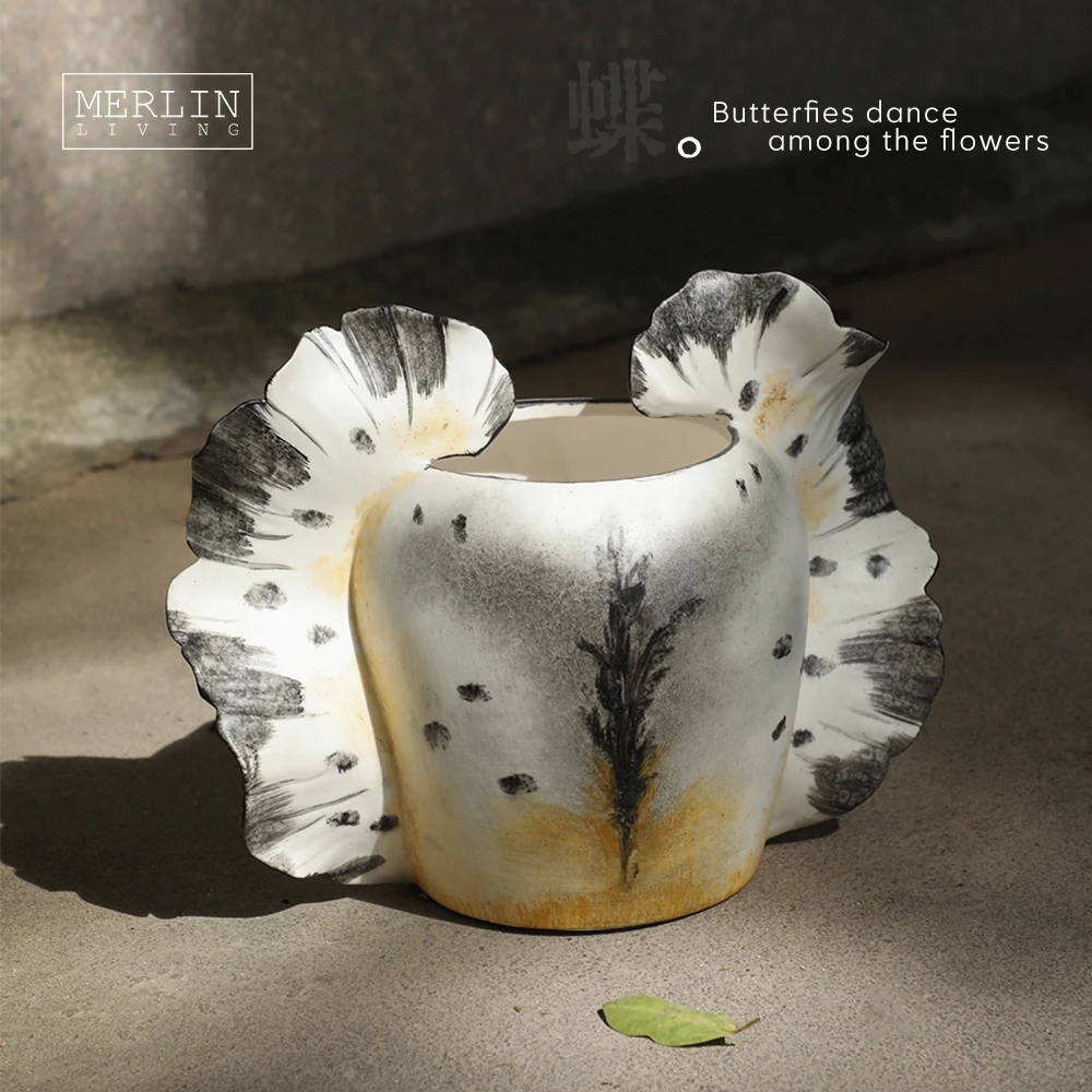 Merlin Living Hand Painting flower vase for home decor butterfly vase ceramic decoration Chaozhou Ceramic Factory Wholesale