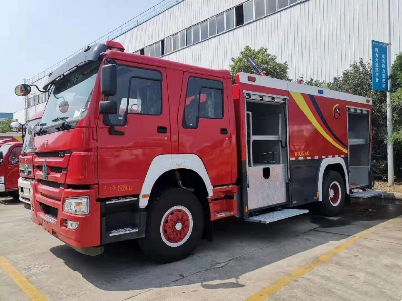 SINOTRUK HOWO 4x2 fire fighting truck for sale