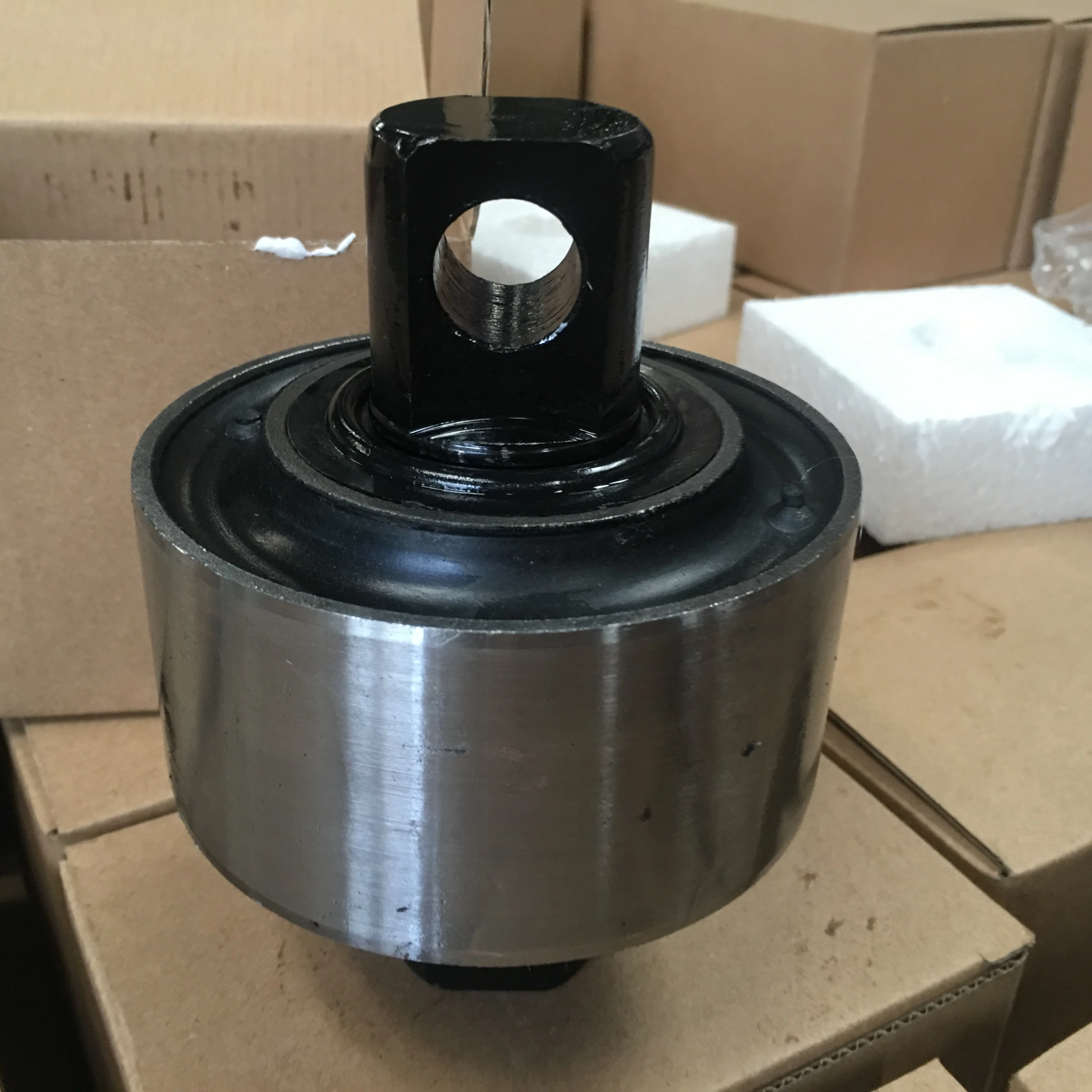 Heavy Duty Truck Parts Hollow Shaft  Solid Rubber TPU PU Torque Rod Bushing   1515190371/MC-812666/55542-Z2005/49305-1110